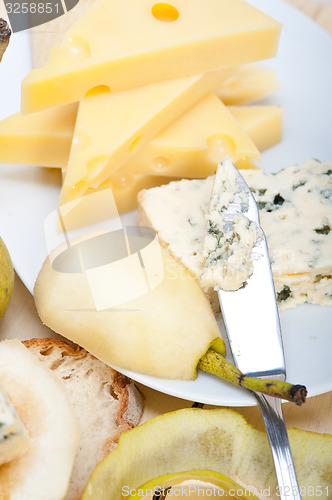 Image of cheese and pears