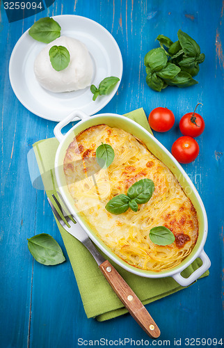 Image of Casserole with pasta and mozzarella cheese