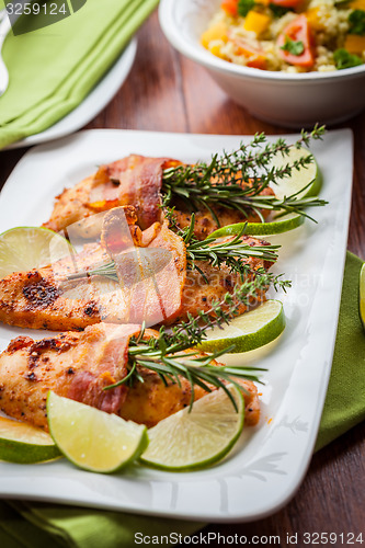 Image of Chicken breast with herbs 