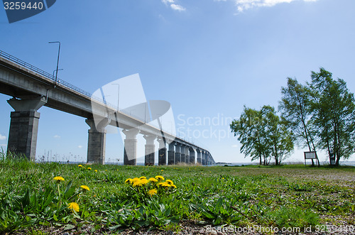 Image of Oland Bridge at spring