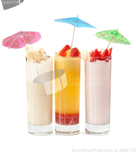 Image of three healthy nonalcoholic cocktails