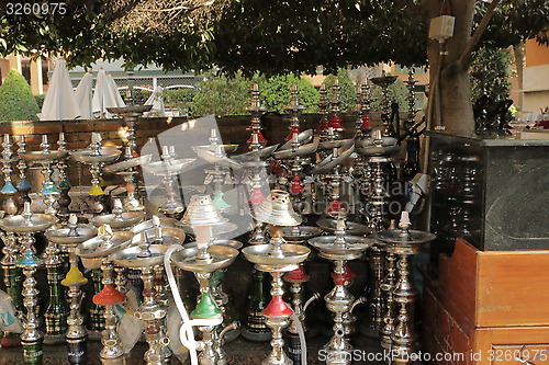 Image of Hookah waiting to serve clients 4740