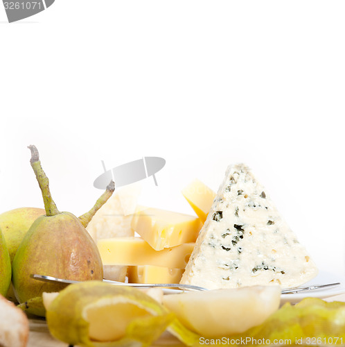 Image of fresh pears and cheese