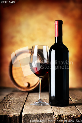 Image of Wine on wooden table