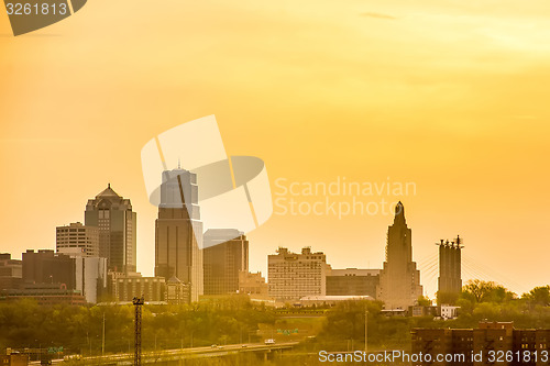 Image of Kansas City skyline at sunrise