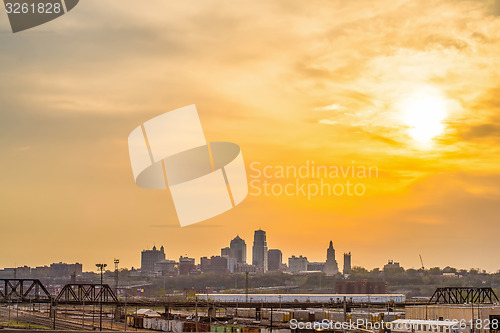 Image of Kansas City skyline at sunrise