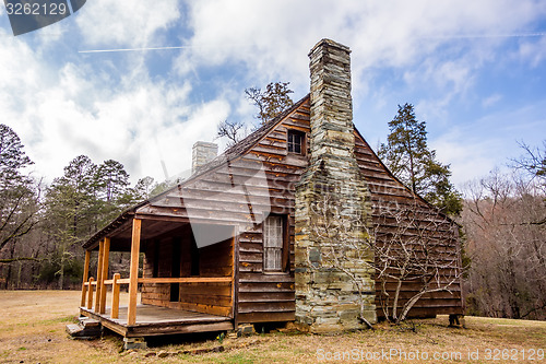 Image of restored historic wood house in the uwharrie mountains forest