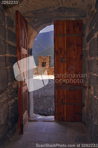 Image of the castle inside the door