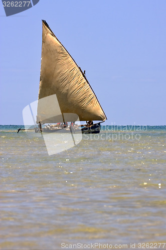 Image of sailing in madagascar sea