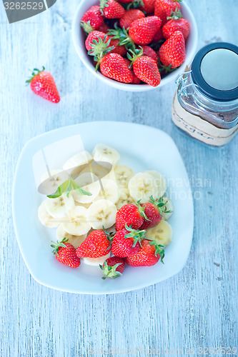 Image of strawberry with banana