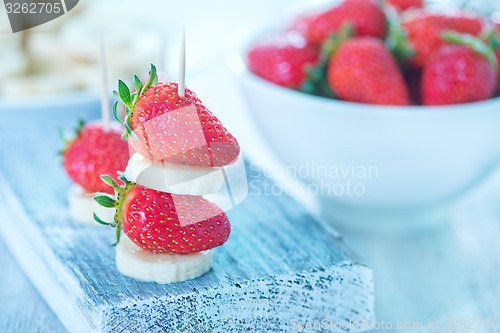 Image of strawberry with banana