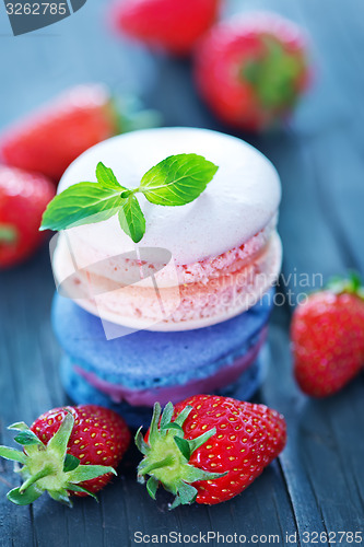 Image of strawberry macaroons