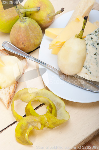 Image of cheese and pears