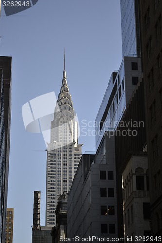 Image of Chrysler building from 5th avenue