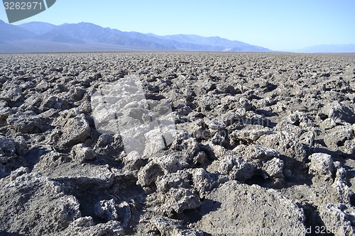 Image of Devil\'s golf court in Death Valley