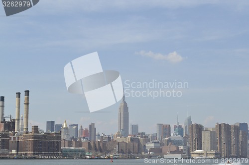 Image of Midtown Manhattan from Brooklyn