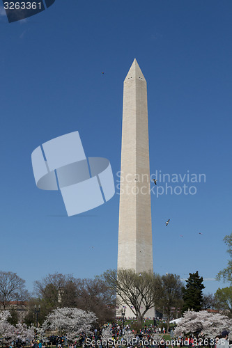 Image of Flying around the Washington Memorial