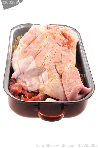 Image of raw pig head isolated 