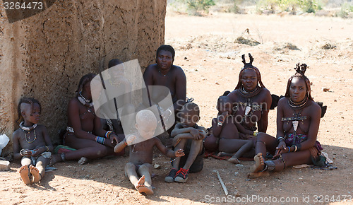 Image of Himba womans with childs in the village