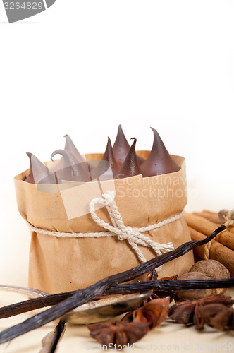 Image of chocolate vanilla and spices cream cake dessert