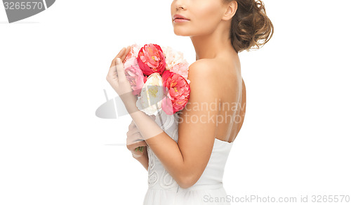 Image of woman with bouquet of flowers