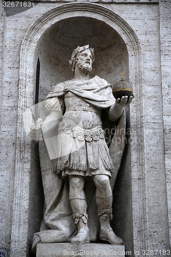 Image of statue di Carlo Magno in Rome, Italy