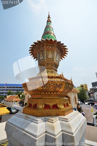 Image of Miniature stupa at Wat Traimit