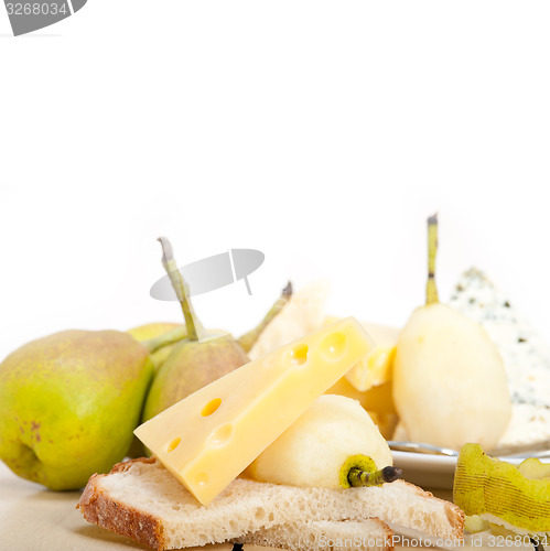 Image of fresh pears and cheese