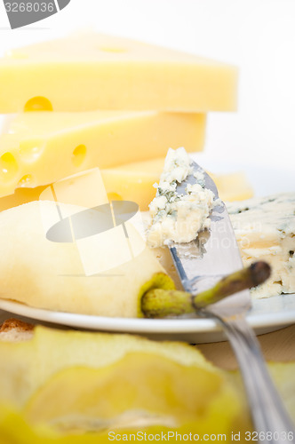 Image of cheese and pears