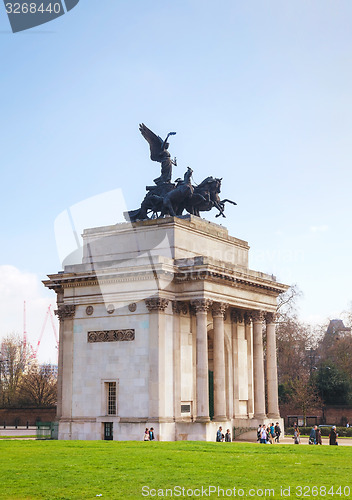 Image of Wellington Arch monument in London, UK