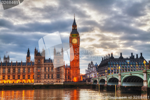 Image of London with the Elizabeth Tower and Houses of Parliament