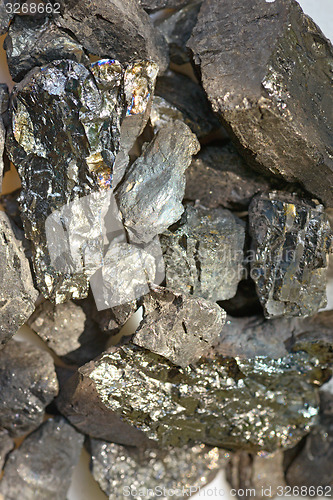 Image of black lead ore