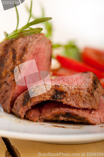 Image of beef filet mignon grilled with vegetables