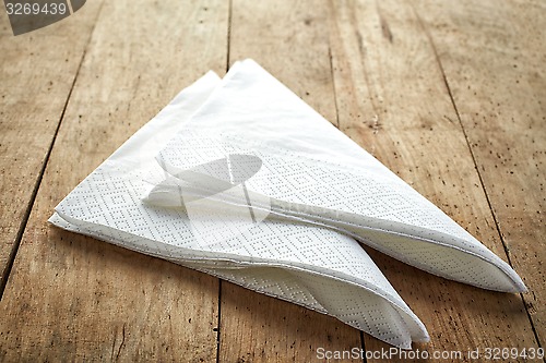 Image of white paper napkins 