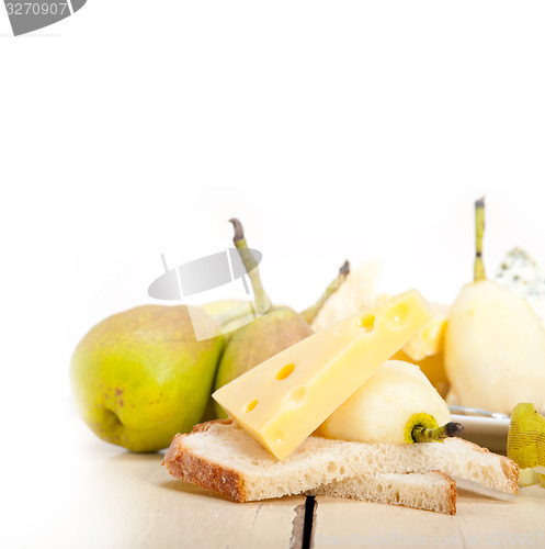 Image of fresh pears and cheese