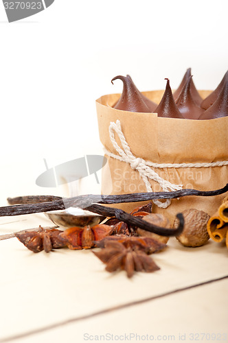 Image of chocolate vanilla and spices cream cake dessert