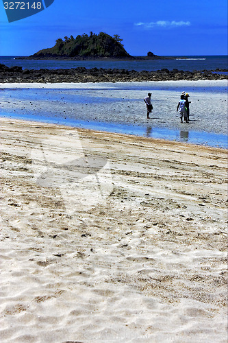 Image of people in andilana beach