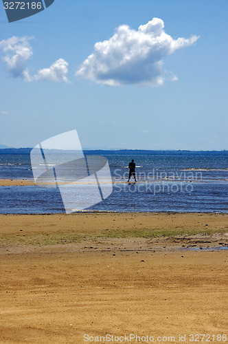 Image of man in lokobe