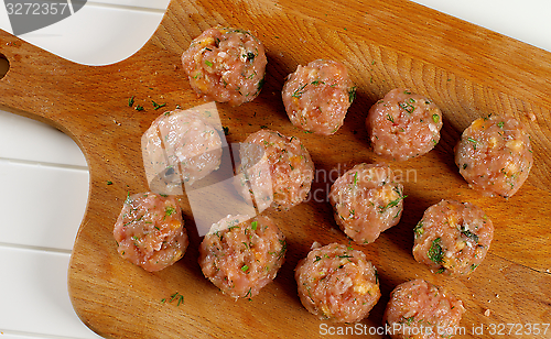Image of Raw Meatballs