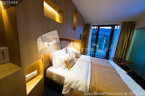 Image of modern hotel room