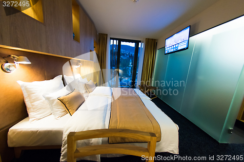 Image of modern hotel room