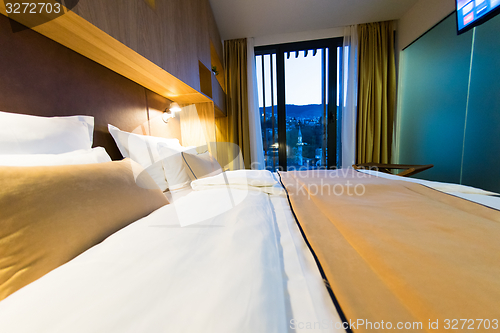 Image of modern hotel room