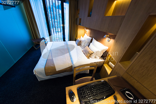 Image of modern hotel room