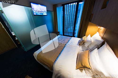 Image of modern hotel room