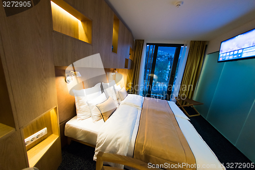 Image of modern hotel room