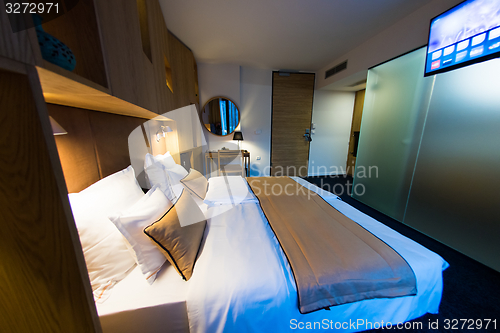 Image of modern hotel room