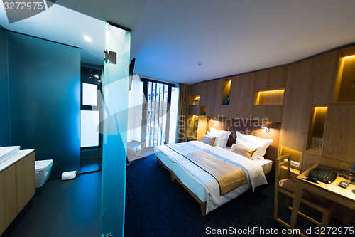 Image of modern hotel room