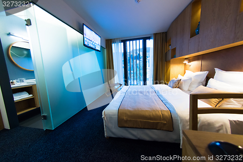 Image of modern hotel room