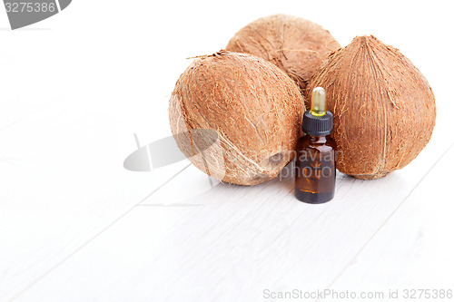 Image of coconut essential oil