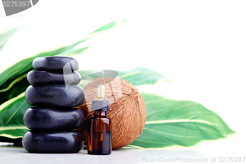 Image of coconut essential oil